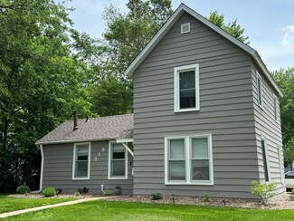 319 14th St W, Hastings, MN 55033