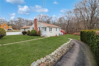 115 Winnapaug Rd, Westerly, RI 02891
