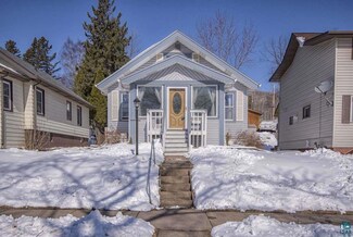 4313 W 8th St, Duluth, MN 55807