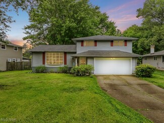 1596 Polk Dr, Brunswick, OH 44212