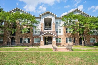 1725 Harvey Mitchell Pkwy S, College Station, TX 77840