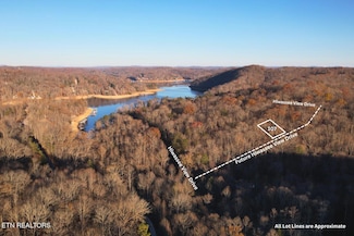 107 Hiawassee View Dr, Jacksboro, TN 37757