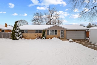 5860 W Ester Place, Milwaukee, WI 53223