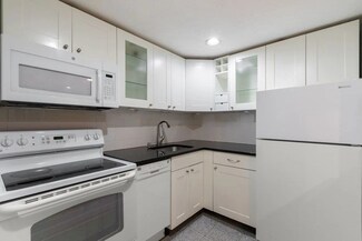 30 Peterborough St Unit G, Boston, MA 02215
