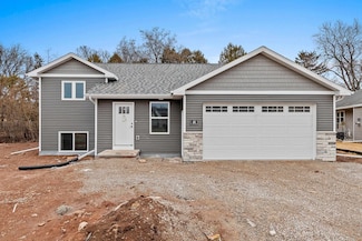 46 Gibson Ct, Oshkosh, WI 54902