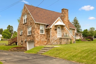 1082 W Main St, Somerset, PA 15501