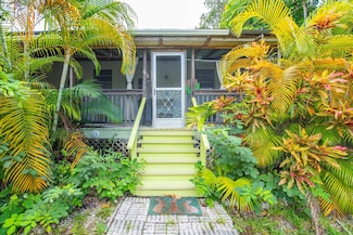 687 & 689 Crane Blvd, Sugarloaf Key, FL 33042