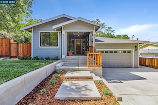 945 Yorkshire Ct, Lafayette, CA 94549