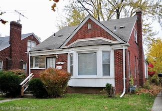 15477 Spring Garden St, Detroit, MI 48205