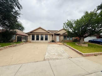 1214 Saint Patrick Dr, Laredo, TX 78045