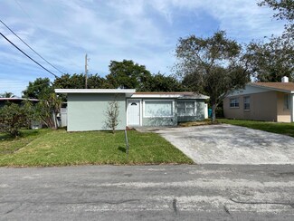225 NW 3rd Ave, Boynton Beach, FL 33435