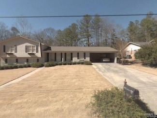5502 Jasmine Pointe Dr, Northport, AL 35473