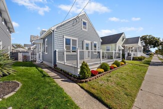 207 N Essex Ave, Margate City, NJ 08402