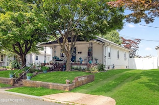 18 Slocum St, West Long Branch, NJ 07764