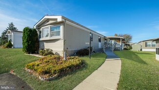 453 Neshaminy Falls Cir, North Wales, PA 19454
