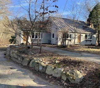 424 Main Dunstable Rd, Nashua, NH 03062