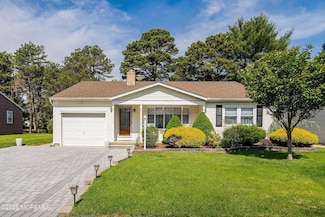 53 Whitaker Dr, Toms River, NJ 08757