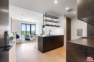 10700 Tabor St Unit 424, Los Angeles, CA 90034
