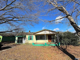 789 Little Cove Rd, Gurley, AL 35748