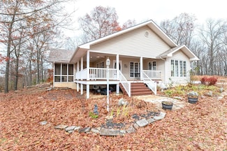 5767 Highway N, Bourbon, MO 65441