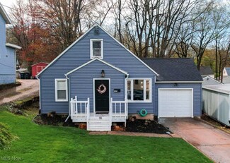 98 Hawk Ave, Akron, OH 44312