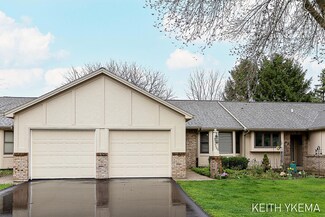 3048 Maple Villa Dr SE, Grand Rapids, MI 49508