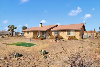 7576 Goss Rd, Phelan, CA 92371