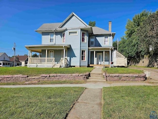 1201 W 4th St, Sioux City, IA 51103