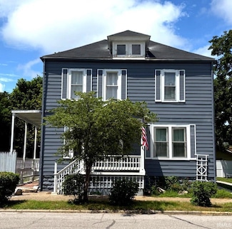 227 S 7th St, Vincennes, IN 47591