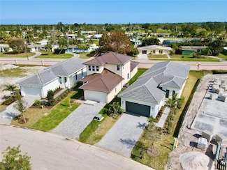 312 SE Via Sangro, Port Saint Lucie, FL 34952