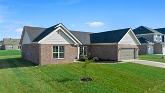 1267 Saddlebred Ln, Bowling Green, KY 42104