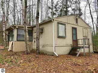 10718 E 1 Mile Rd, Luther, MI 49656