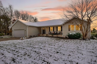 4751 Bickel Church Rd NW, Baltimore, OH 43105