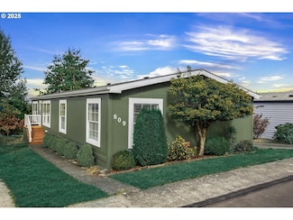 809 SW Crestview Way, Troutdale, OR 97060