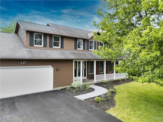 8005 Fir Dr, Clay, NY 13041