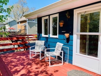 9 Pine Orchard Rd, Branford, CT 06405