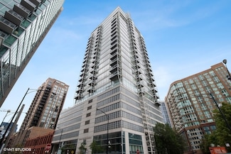 653 N Kingsbury St Unit 2104, Chicago, IL 60654