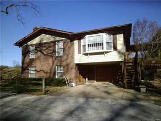 303 Branch St, Ellis Grove, IL 62241