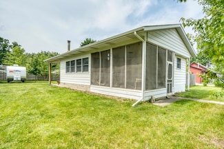 8182 Hardy Dr, Newaygo, MI 49337