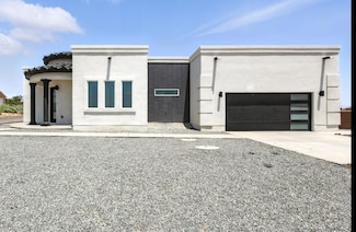 1401 Villa Place SE, Rio Rancho, NM 87124
