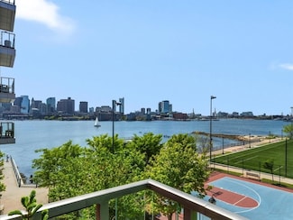 99 Sumner St Unit 321, Boston, MA 02128