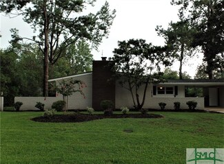 1419 Queensbury St, Savannah, GA 31406