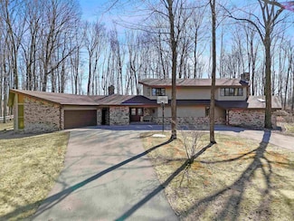 144 N Jefferson St, Bonduel, WI 54107