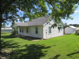 17748 Omega Dr, Phillipsburg, MO 65722