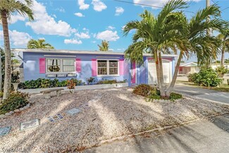 2514 Third St, Matlacha, FL 33993