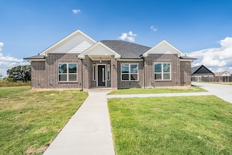 2147 Heath St, Sulphur Springs, TX 75482