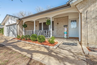 2007 E Park Row Dr, Arlington, TX 76010