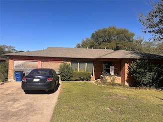 735 Penguin Dr, Dallas, TX 75241