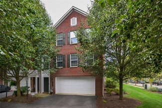 121 Chapel Harbor Dr, Pittsburgh, PA 15238