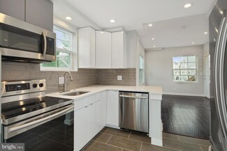 17 S 44th St Unit 6, Philadelphia, PA 19104
